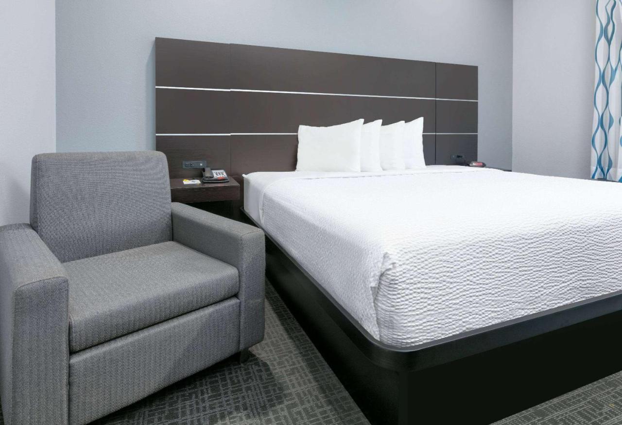 Days Inn By Wyndham Zachary La Kültér fotó