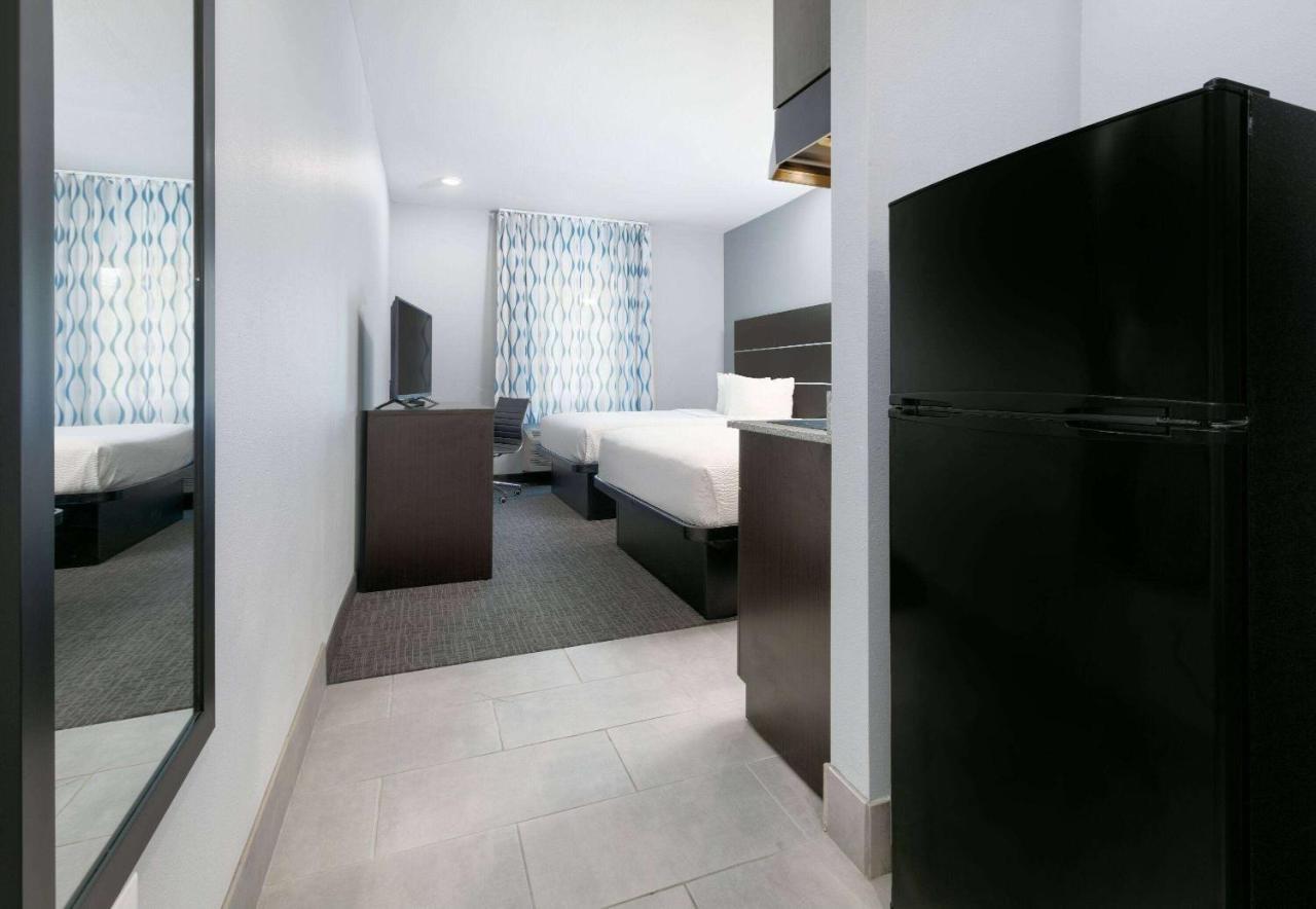 Days Inn By Wyndham Zachary La Kültér fotó